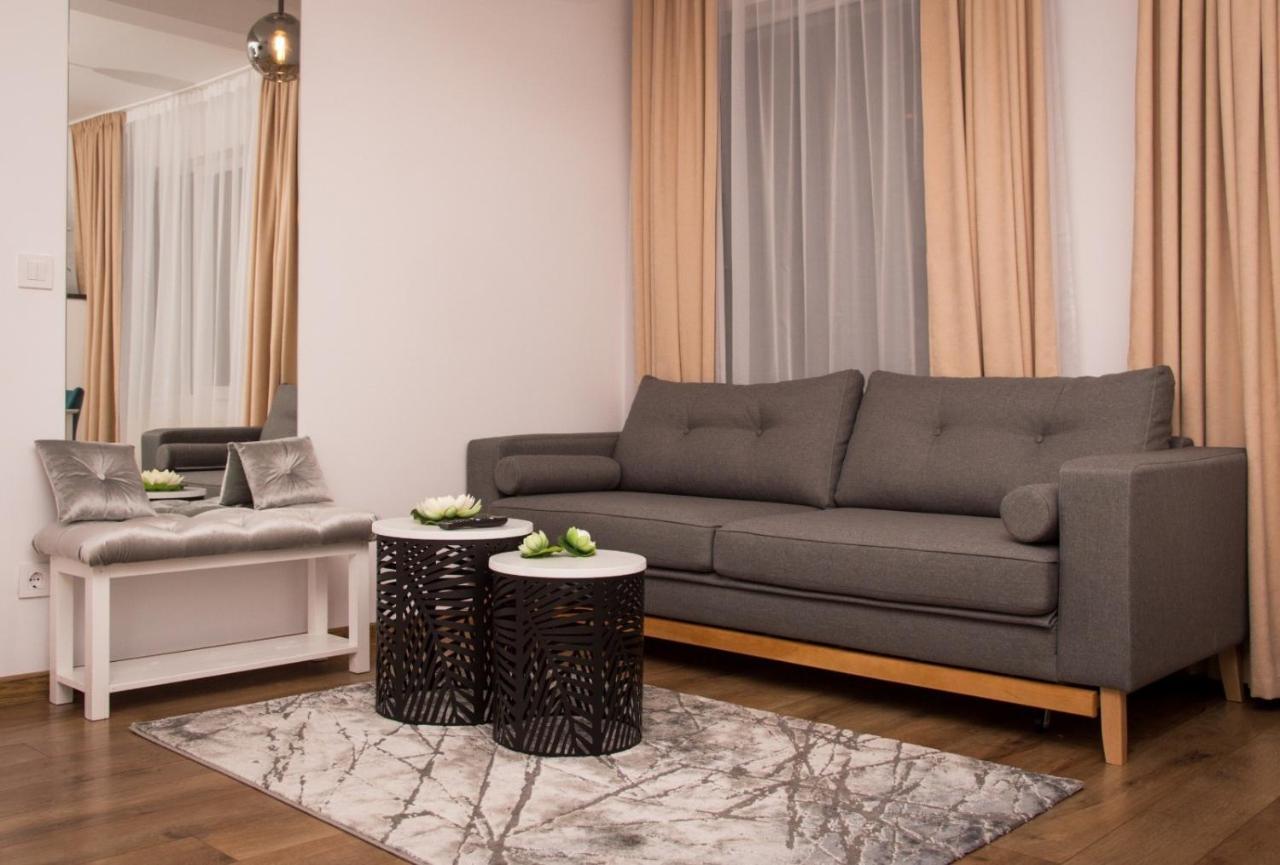 Pension Delia Gardens Timişoara Exteriör bild